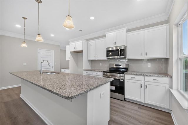 377 Bud Street, Hoschton, GA 30548