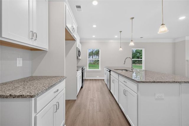 377 Bud Street, Hoschton, GA 30548