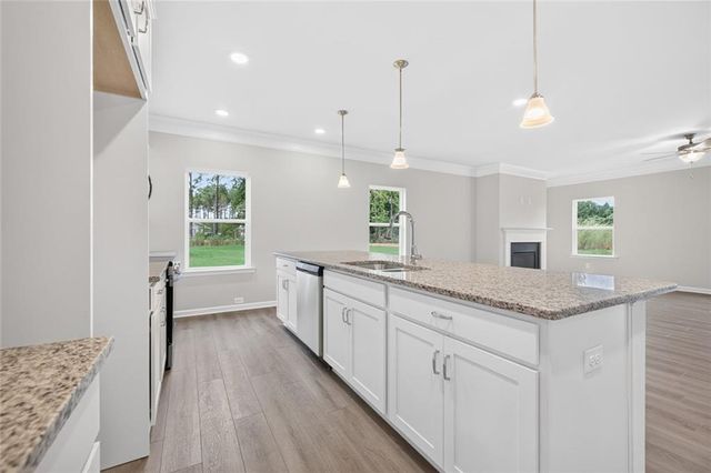 377 Bud Street, Hoschton, GA 30548
