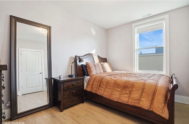 1209 E 46th Street 4E, Chicago, IL 60653