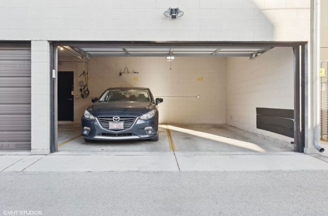 1209 E 46th Street 4E, Chicago, IL 60653