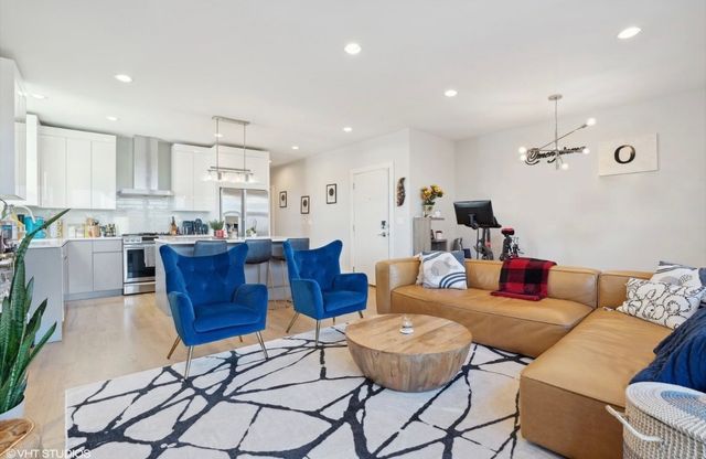 1209 E 46th Street 4E, Chicago, IL 60653