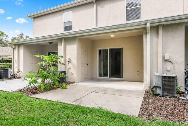 15807 FISHHAWK FALLS DRIVE, Lithia, FL 33547