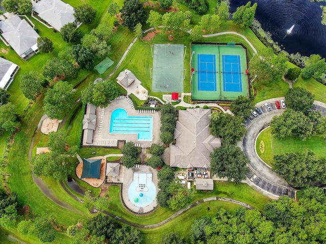 15807 FISHHAWK FALLS DRIVE, Lithia, FL 33547