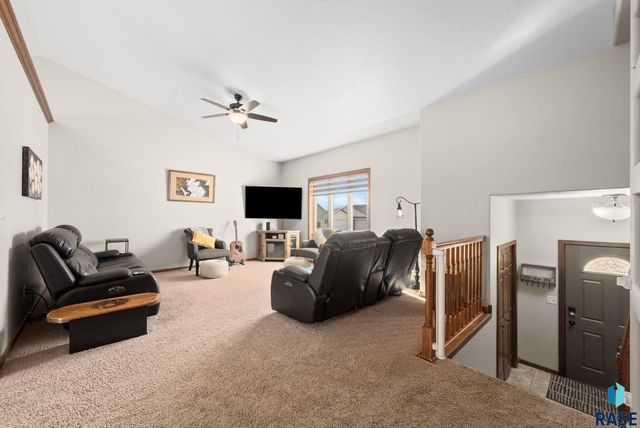 4708 E Tiger Lilly St Street, Sioux Falls, SD 57110