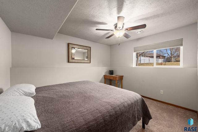 4708 E Tiger Lilly St Street, Sioux Falls, SD 57110