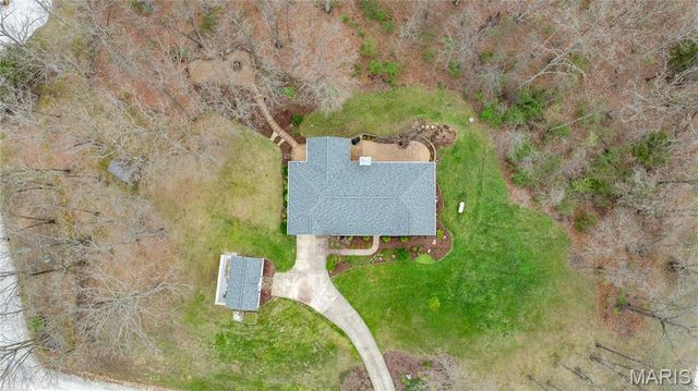 9 W Hampton Court, Foristell, MO 63348