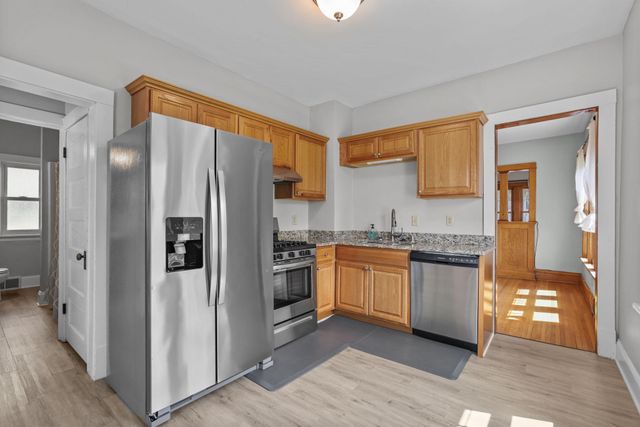 1039 Laurel Avenue, Saint Paul Park, MN 55071