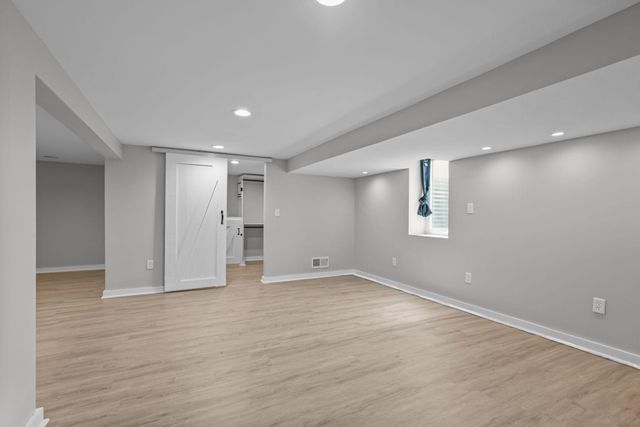 1039 Laurel Avenue, Saint Paul Park, MN 55071