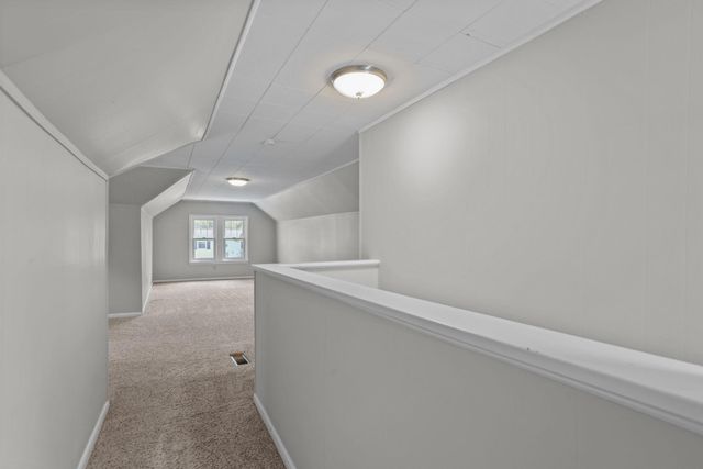 1039 Laurel Avenue, Saint Paul Park, MN 55071