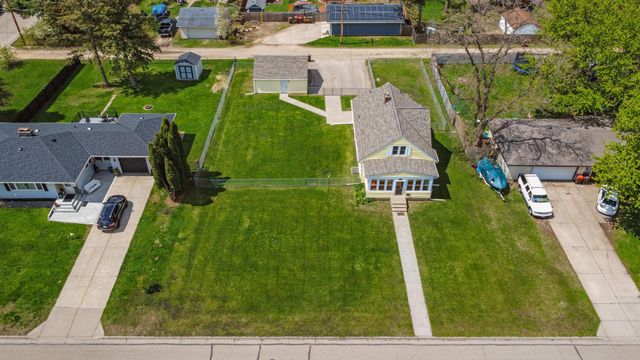 1039 Laurel Avenue, Saint Paul Park, MN 55071