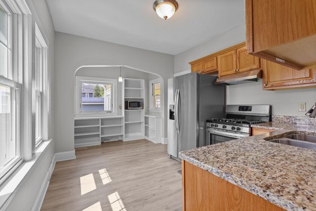 1039 Laurel Avenue, Saint Paul Park, MN 55071