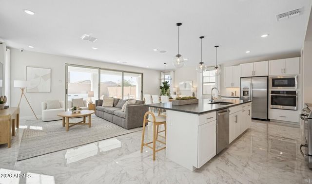 8166 N 80th Lane, Peoria, AZ 85345