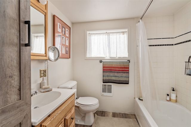 24 & 26 Calle Pia Tixier, Santa Fe, NM 87507