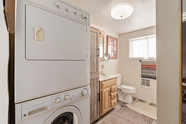 24 & 26 Calle Pia Tixier, Santa Fe, NM 87507