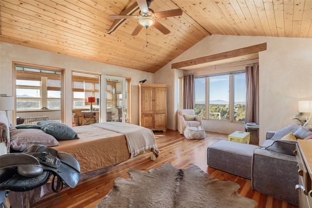 24 & 26 Calle Pia Tixier, Santa Fe, NM 87507