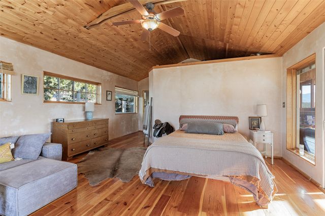 24 & 26 Calle Pia Tixier, Santa Fe, NM 87507