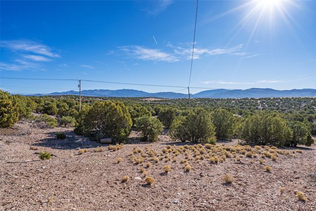 24 & 26 Calle Pia Tixier, Santa Fe, NM 87507