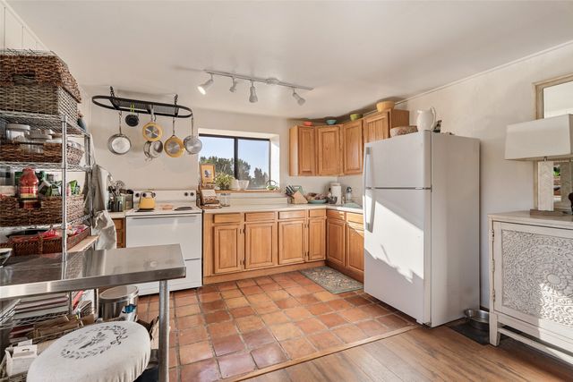 24 & 26 Calle Pia Tixier, Santa Fe, NM 87507