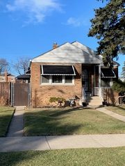 4001 Adams Street, Bellwood, IL 60104
