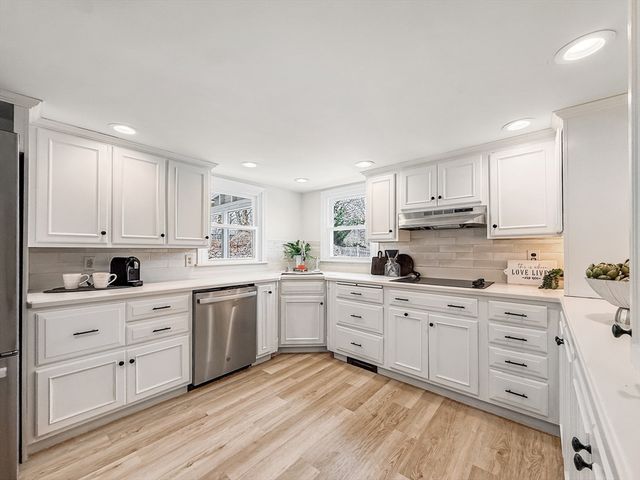 59 Greenfield Ln, Scituate, MA 02066
