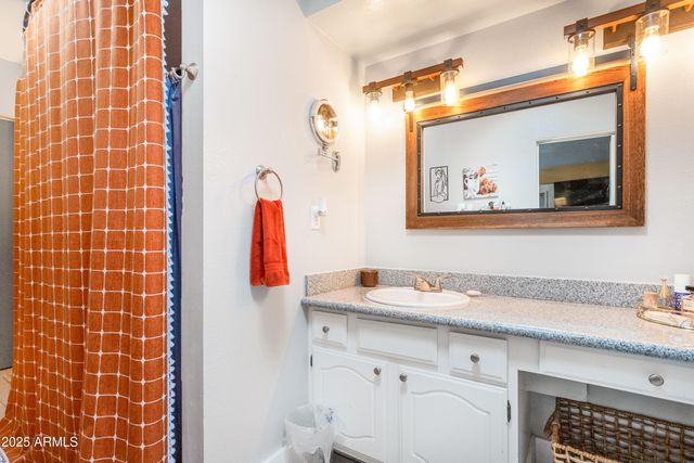 5346 S APACHE Avenue, Sierra Vista, AZ 85650