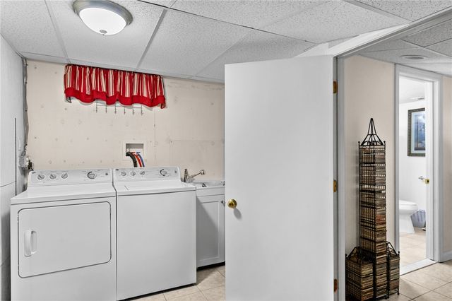 21 Steere Avenue, Providence, RI 02909