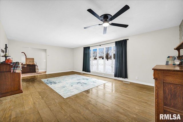 753 SUSAN Drive, Knoxville, IL 61448