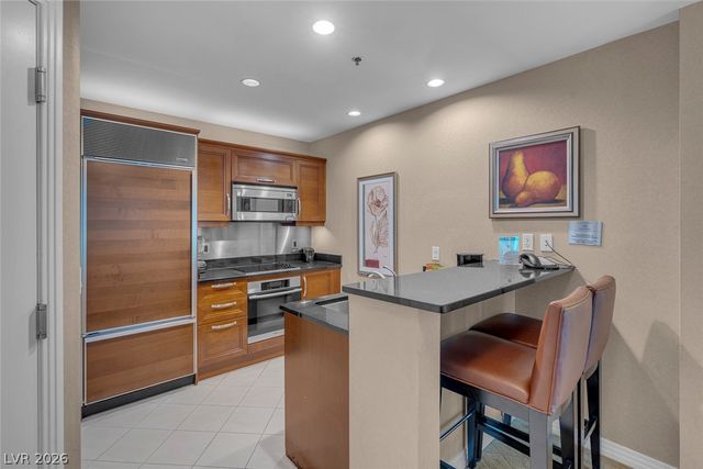 125 East Harmon Avenue 3701&3703, Las Vegas, NV 89109