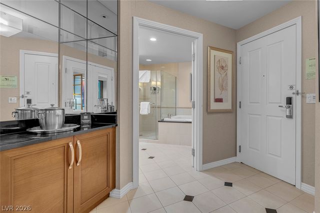 125 East Harmon Avenue 3701&3703, Las Vegas, NV 89109