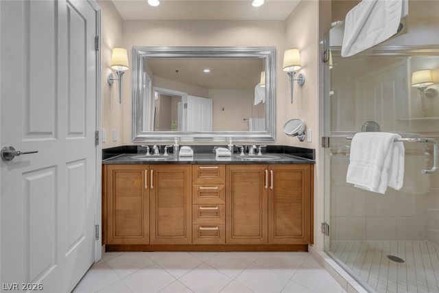 125 East Harmon Avenue 3701&3703, Las Vegas, NV 89109