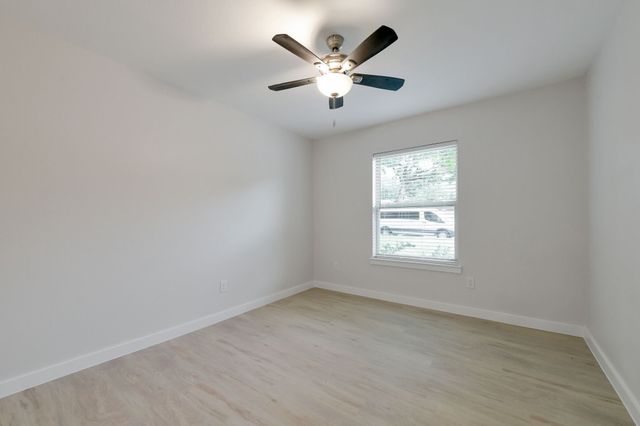 2717 Meadow Green, Bedford, TX 76021