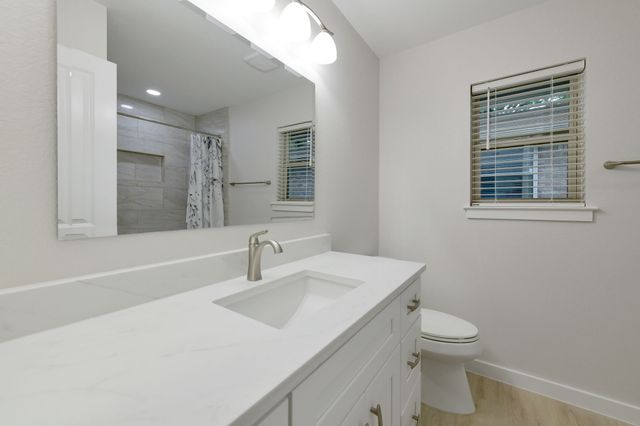 2717 Meadow Green, Bedford, TX 76021