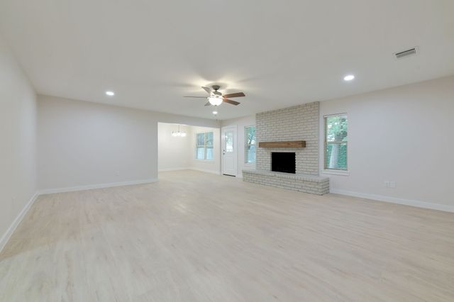 2717 Meadow Green, Bedford, TX 76021