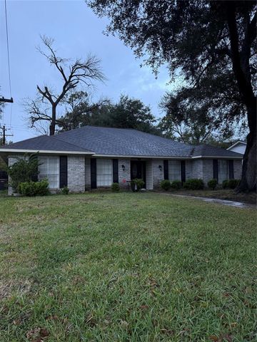 7215 Ridge Oak Drive, Houston, TX 77088