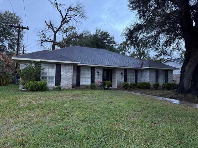 7215 Ridge Oak Drive, Houston, TX 77088