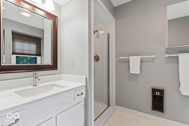 7222 Hampstead Lane, Indianapolis, IN 46256