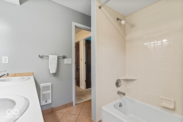 7222 Hampstead Lane, Indianapolis, IN 46256