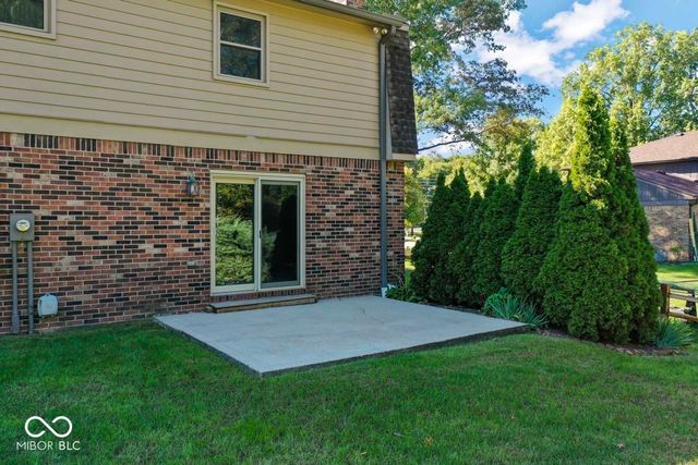 7222 Hampstead Lane, Indianapolis, IN 46256