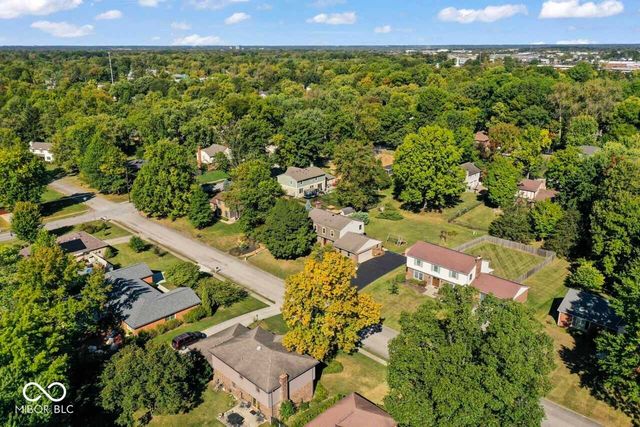 7222 Hampstead Lane, Indianapolis, IN 46256