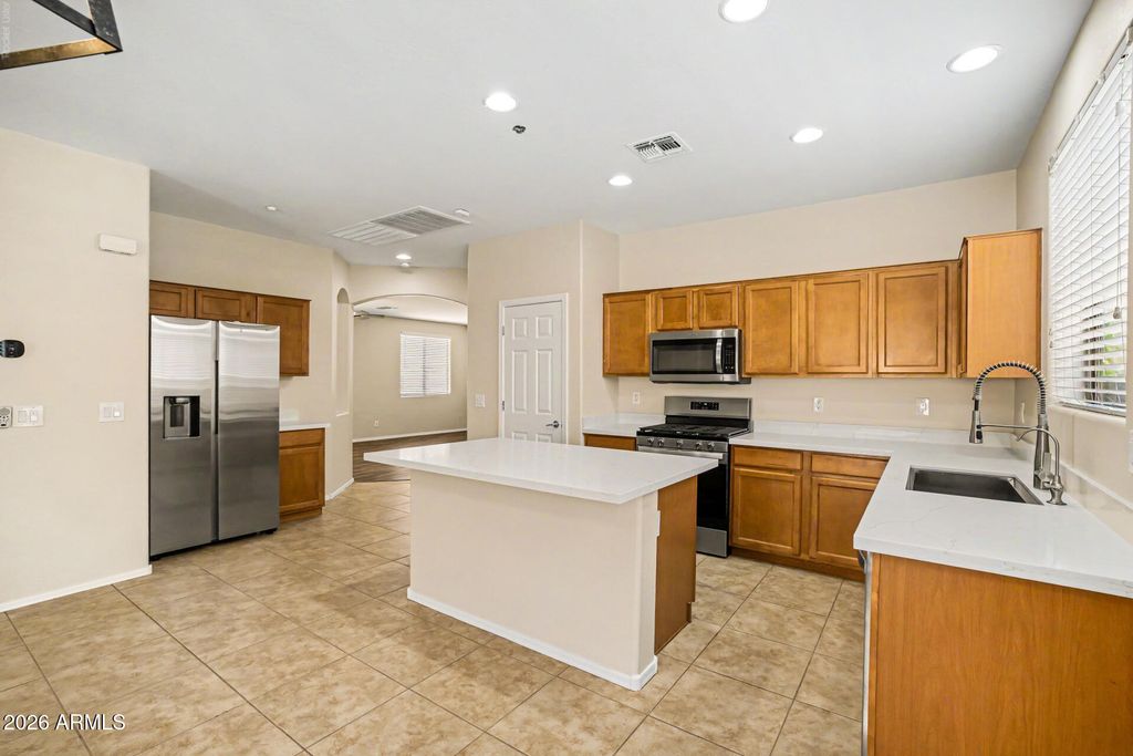 12092 W EAGLE RIDGE Lane, Peoria, AZ 85383 — photo 3