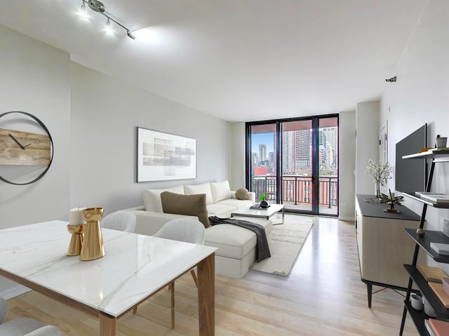 330 N JEFFERSON Street 803, Chicago, IL 60661
