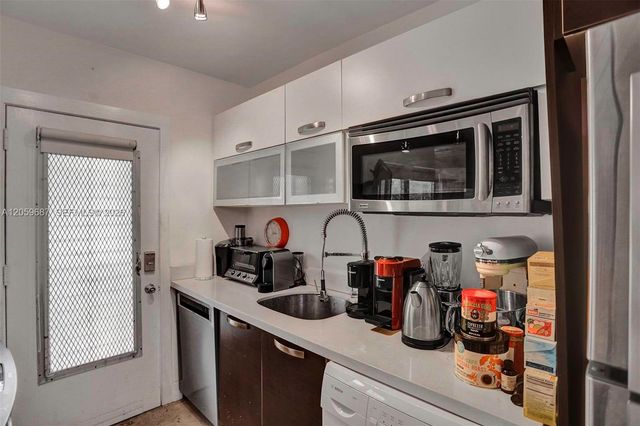 350 Collins Avenue 310, Miami Beach, FL 33139
