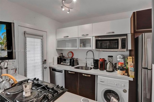 350 Collins Avenue 310, Miami Beach, FL 33139
