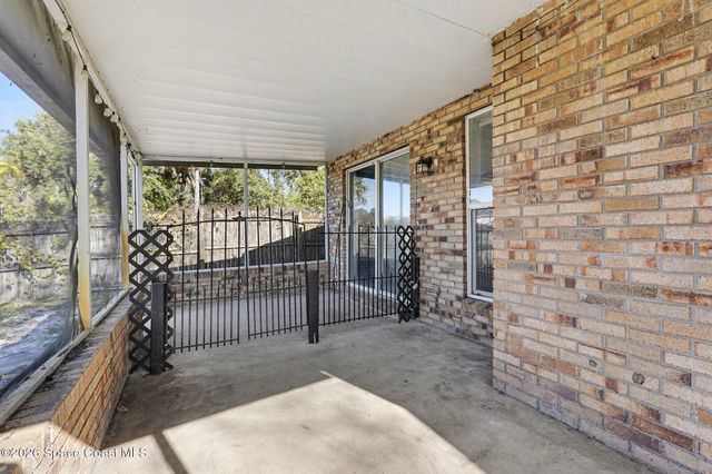 126 Hurtig Avenue NW, Palm Bay, FL 32907