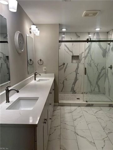 933 Eastfield LN, Newport News, VA 23602