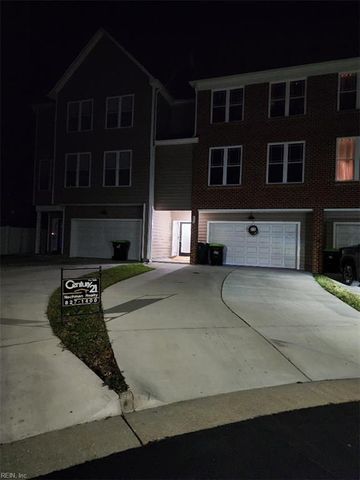 933 Eastfield LN, Newport News, VA 23602