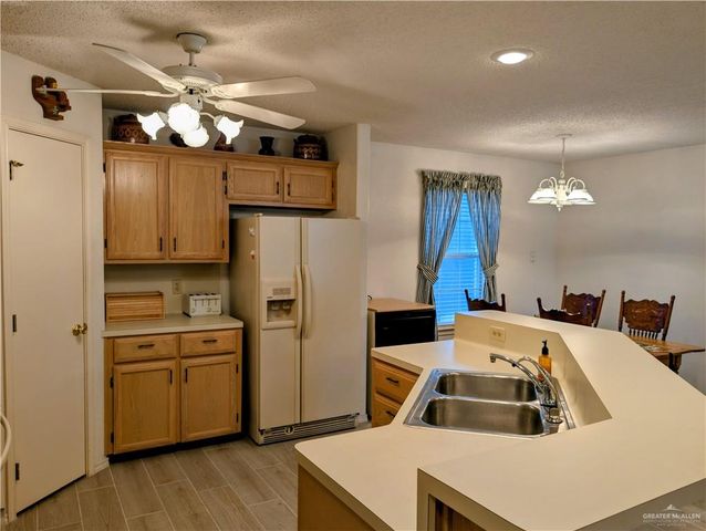 2408 Starling W Circle, Palmview, TX 78572