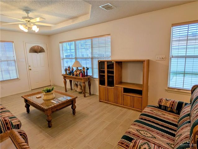 2408 Starling W Circle, Palmview, TX 78572