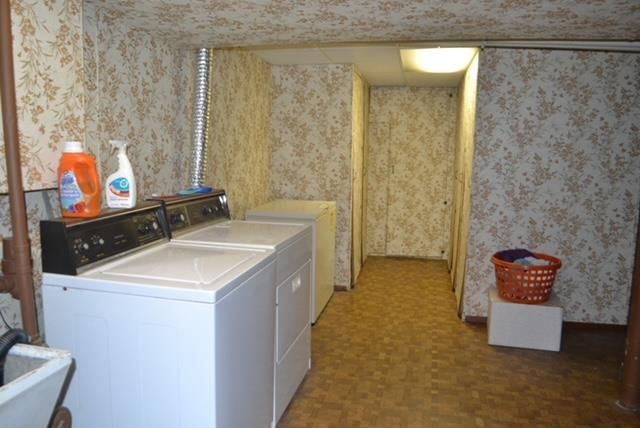 1125 N Pontiac Drive, Janesville, WI 53545